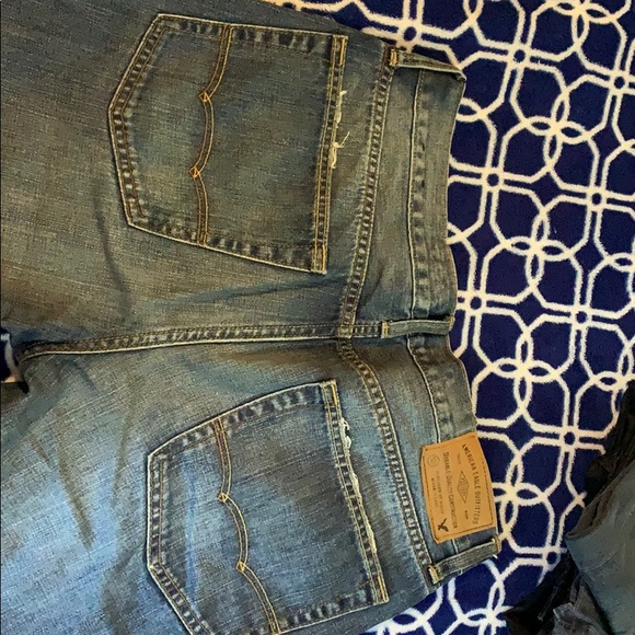 American Eagle Jeans - Picture 2 of 3